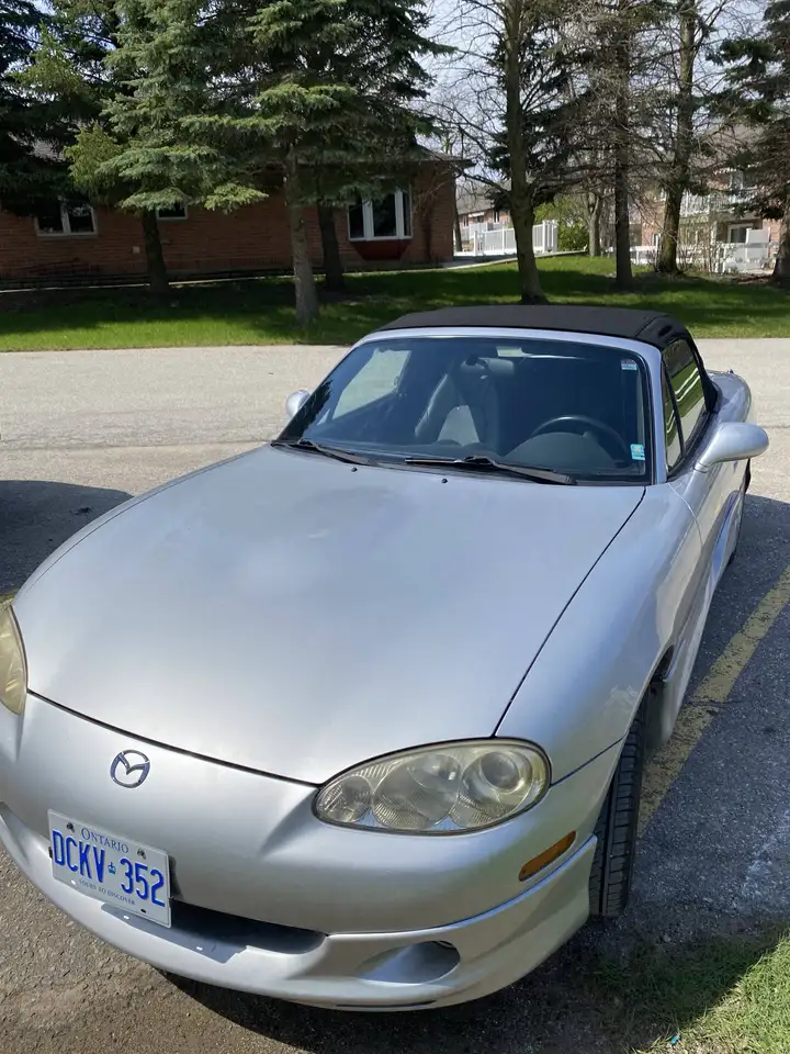 2005 Mazda MX-5 Miata