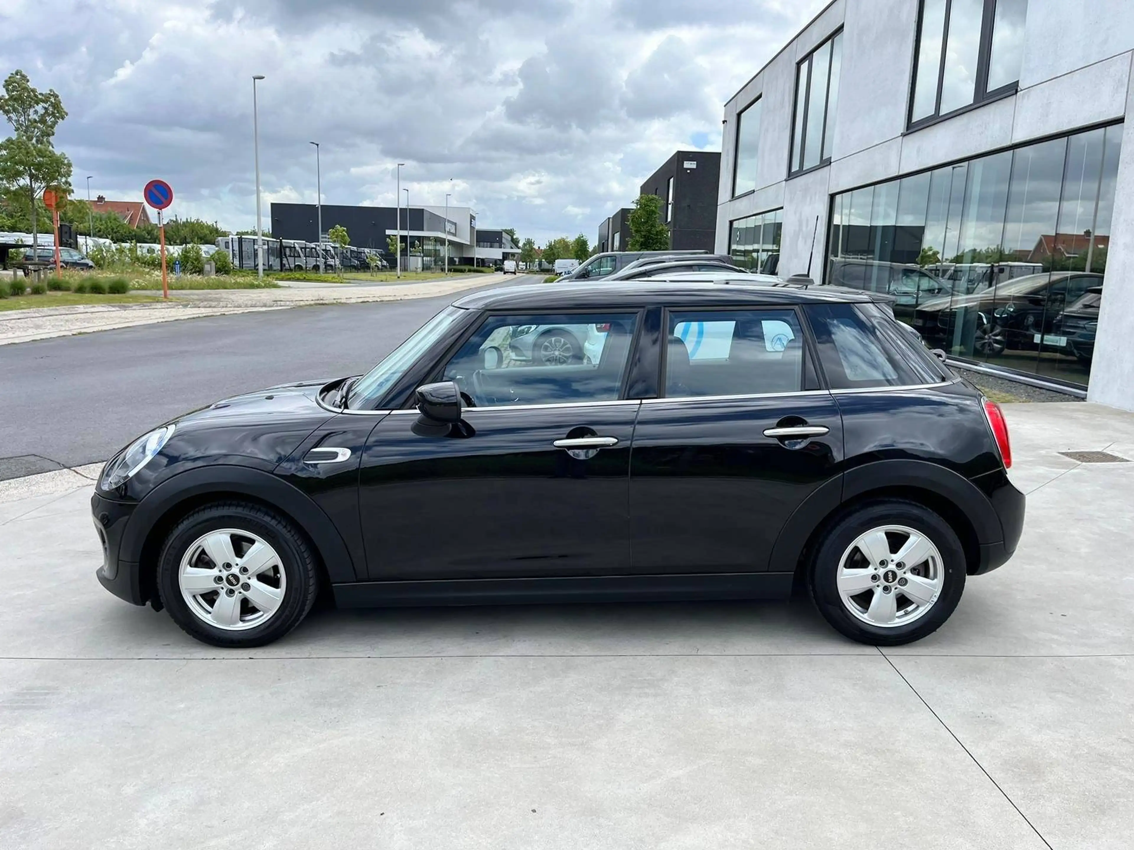 MINI One MINI One 2021 /Benzine/5d/LED/PDC/Navi/Garantie — photo 4