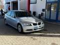 BMW 320 i Lim. I Benzin Silber - thumbnail 2