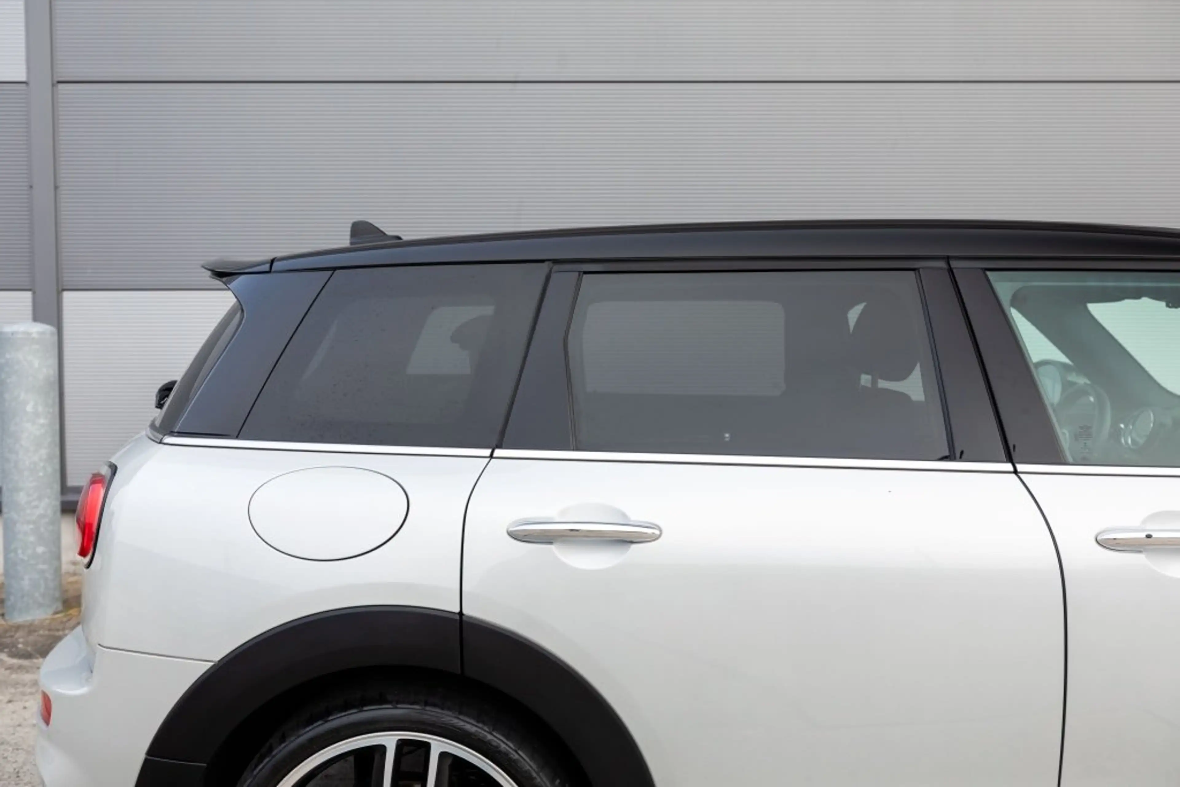 MINI Cooper S Clubman 2.0 Cooper S — photo 11