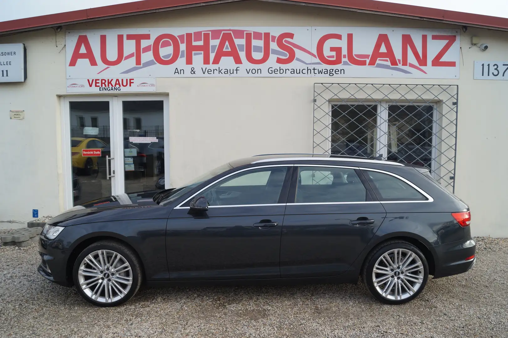 Audi A4 40 TDI sport 2.Hand*Xenon*Spurh* Grijs - 2