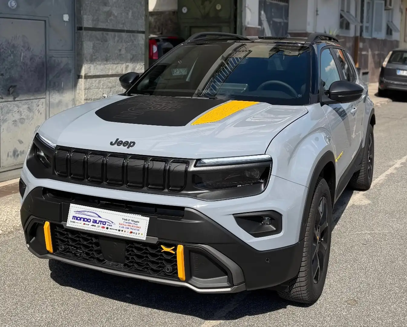Jeep Avenger 1.2 145 CV 4XE MHEV THE NORTH FACE KMO Grigio - 1