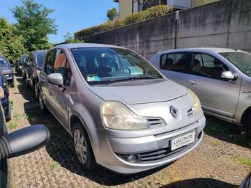 1.5 dci Live! 90cv