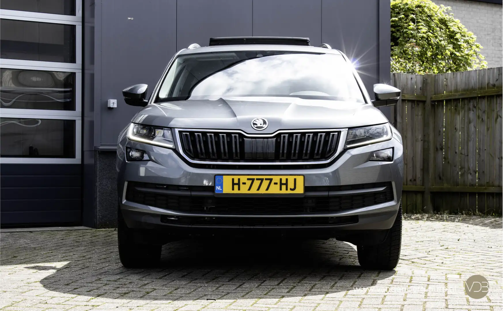 Skoda Kodiaq 1.5T 150pk Limited Business Edition 7 PERSOONS TRE Gris - 2