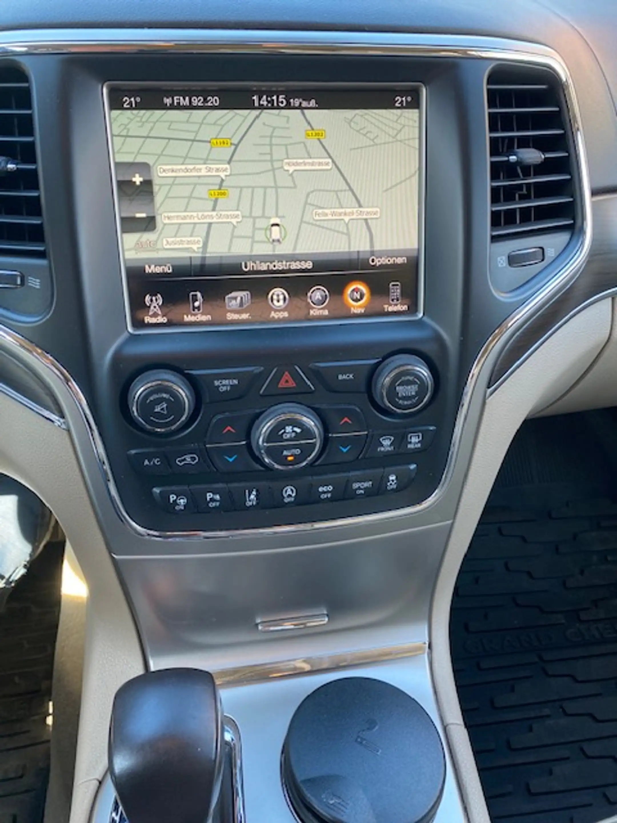 Jeep Grand Cherokee 3.0 CRD Overland — photo 11
