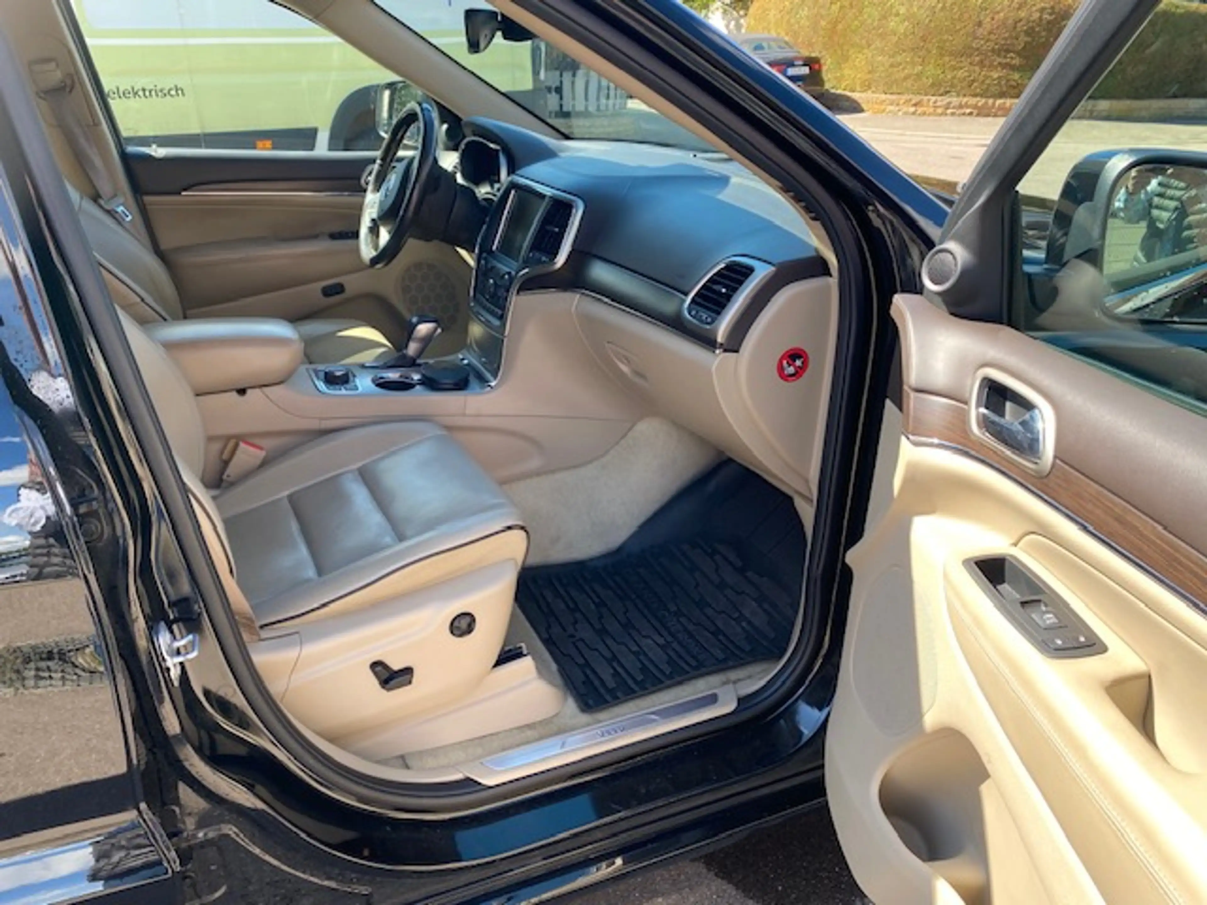 Jeep Grand Cherokee 3.0 CRD Overland — photo 8