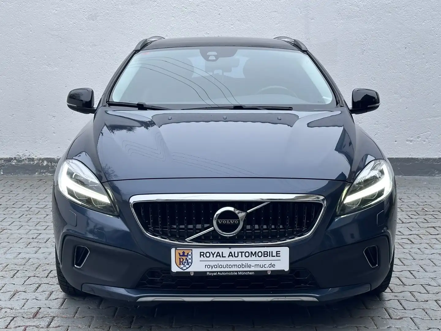 Volvo V40 Cross Country V40 2.0 Cross Country Pro/Kamera/Pano/Leder/LED Bleu - 2