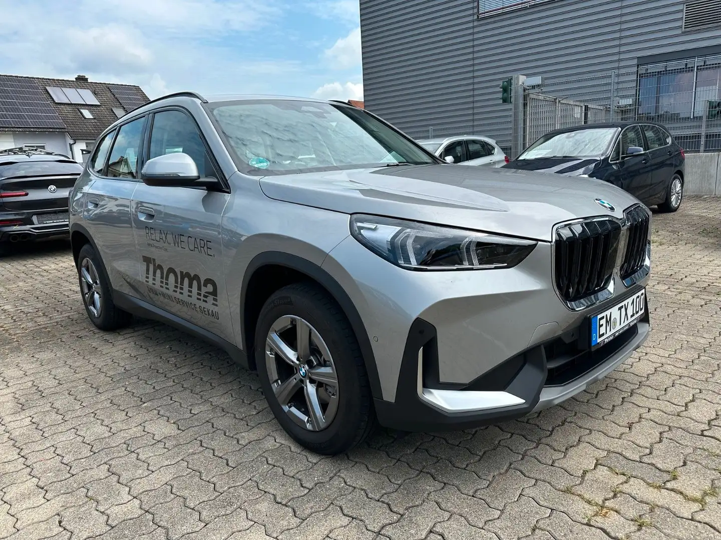 BMW X1 sDrive18i Steptronic +AHK +Navi +RFK +ad. LED Gris - 1