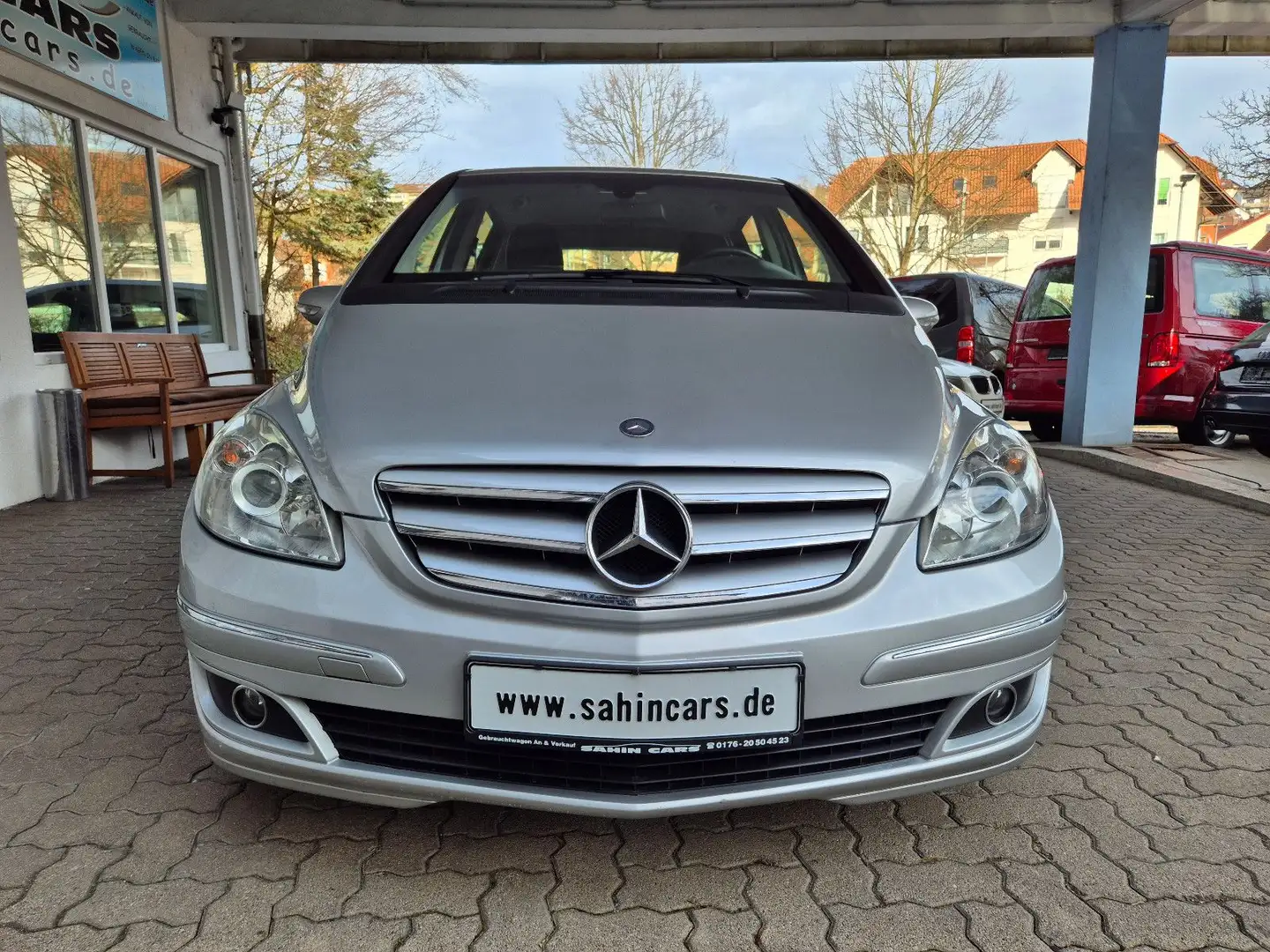 Mercedes-Benz B 200 Turbo TEILLEDER/KLIMA/HU 01.2028 Silber - 2