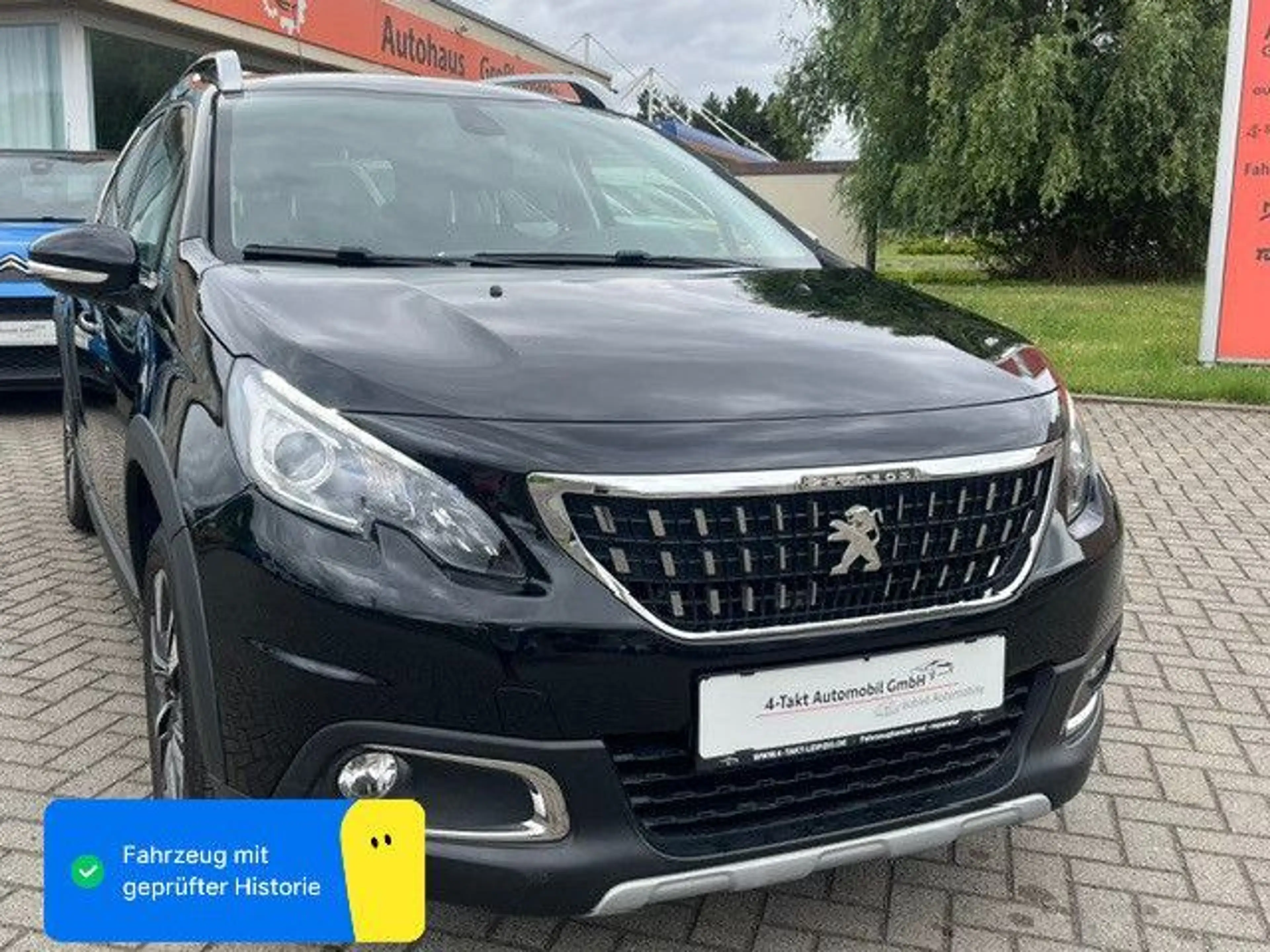 Peugeot 2008 1.2 PureTech Allure*Kamera*Automatik*DAB*