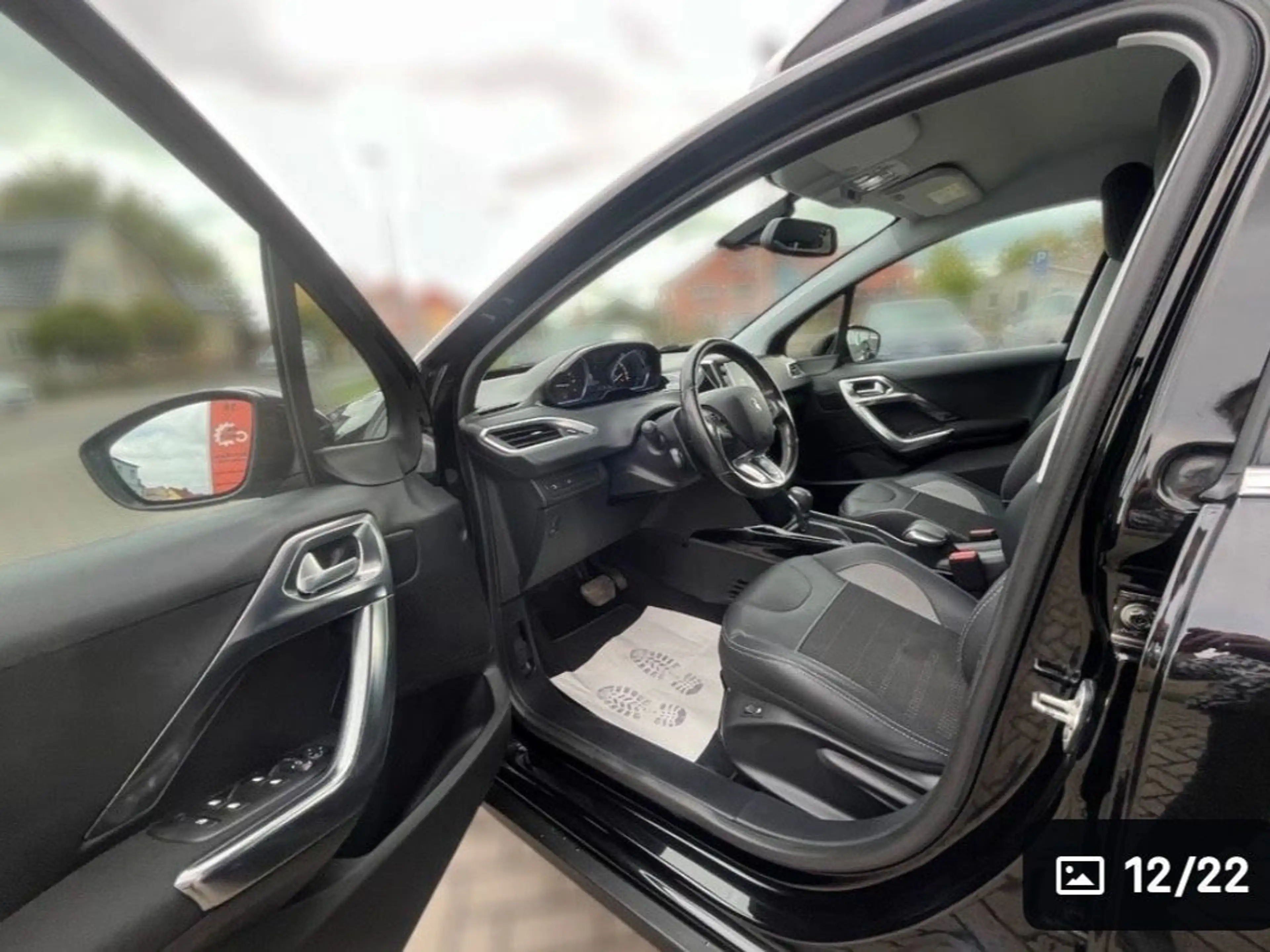 Peugeot 2008 1.2 PureTech Allure*Kamera*Automatik*DAB* — photo 20