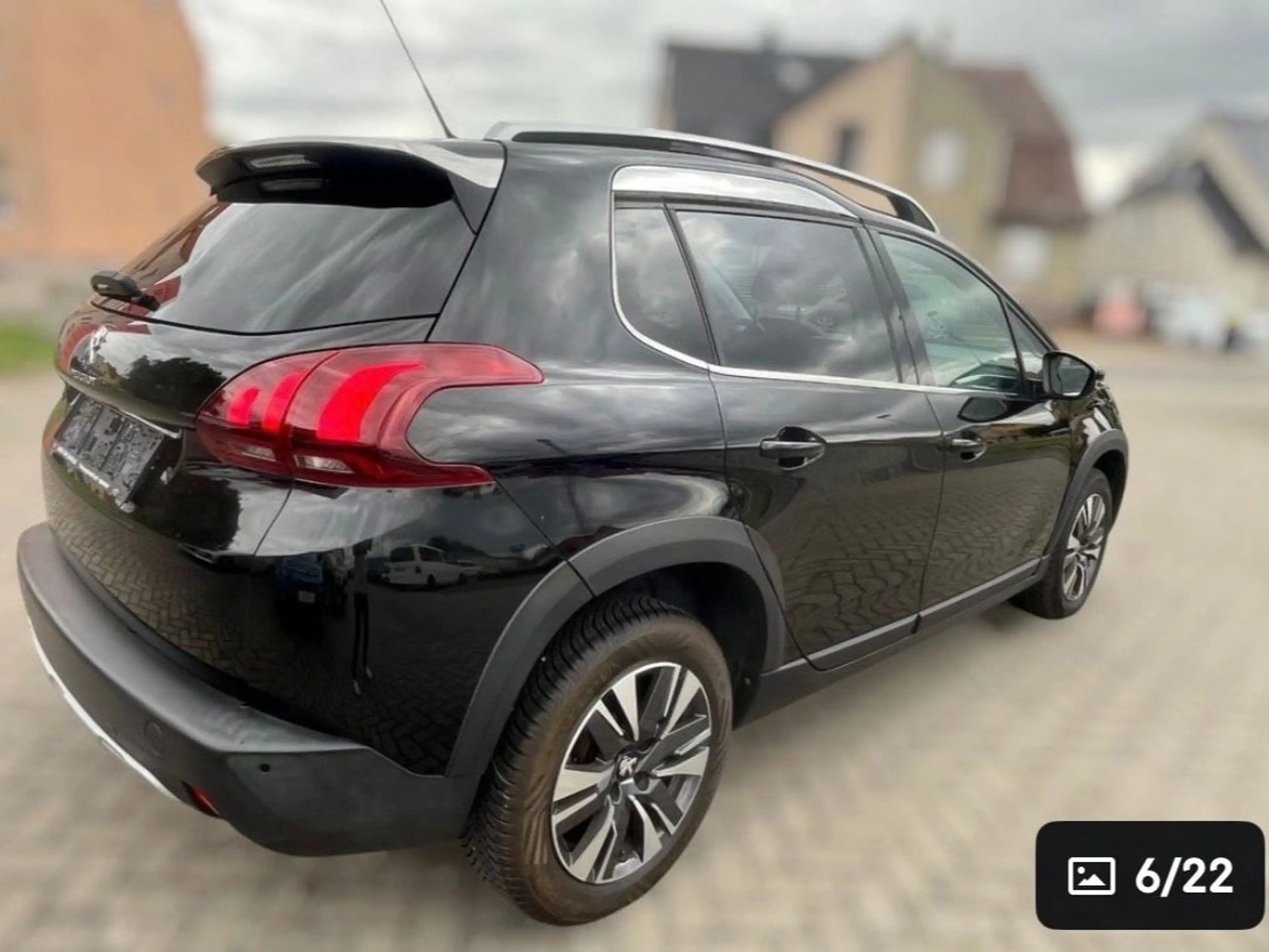 Peugeot 2008 1.2 PureTech Allure*Kamera*Automatik*DAB* — photo 7