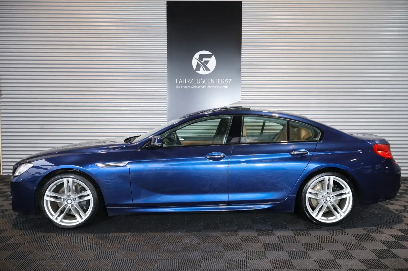 BMW 650 650i Gran Coupé/LED/CARPLAY/HUD/B&W/360° Bleu - 2