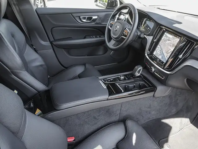 Volvo V60 view 8
