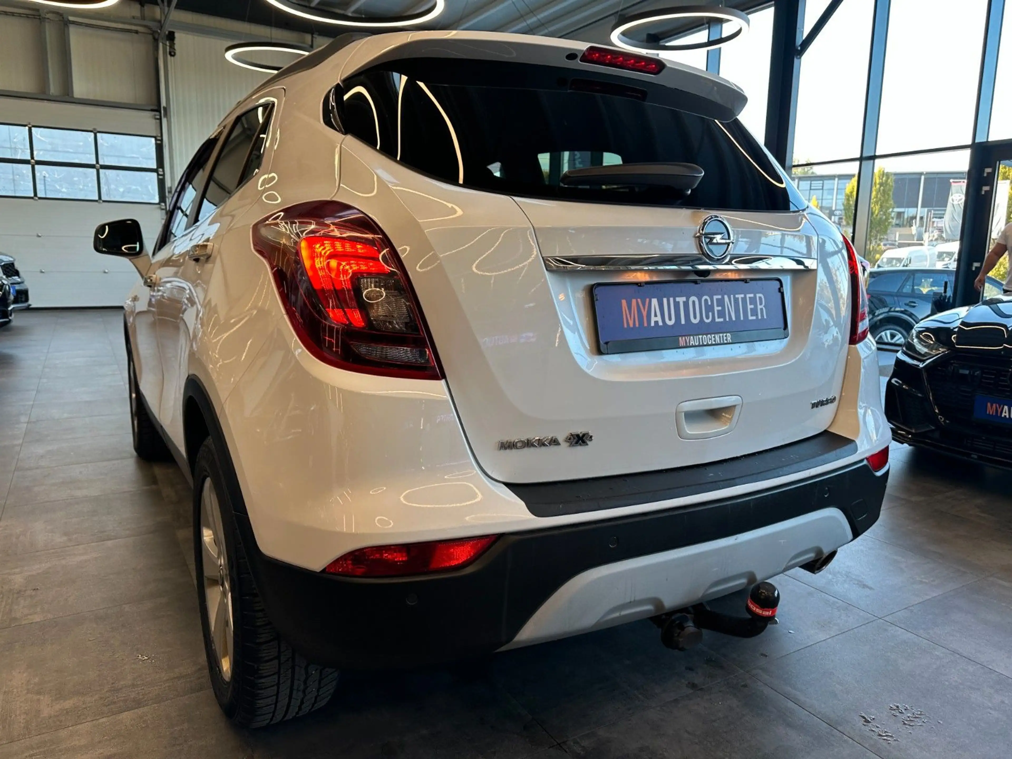 Opel Mokka X *KEYLESS*STHZ*LKHZ*TÜV 02/28*TEMPO*AHK* — photo 5