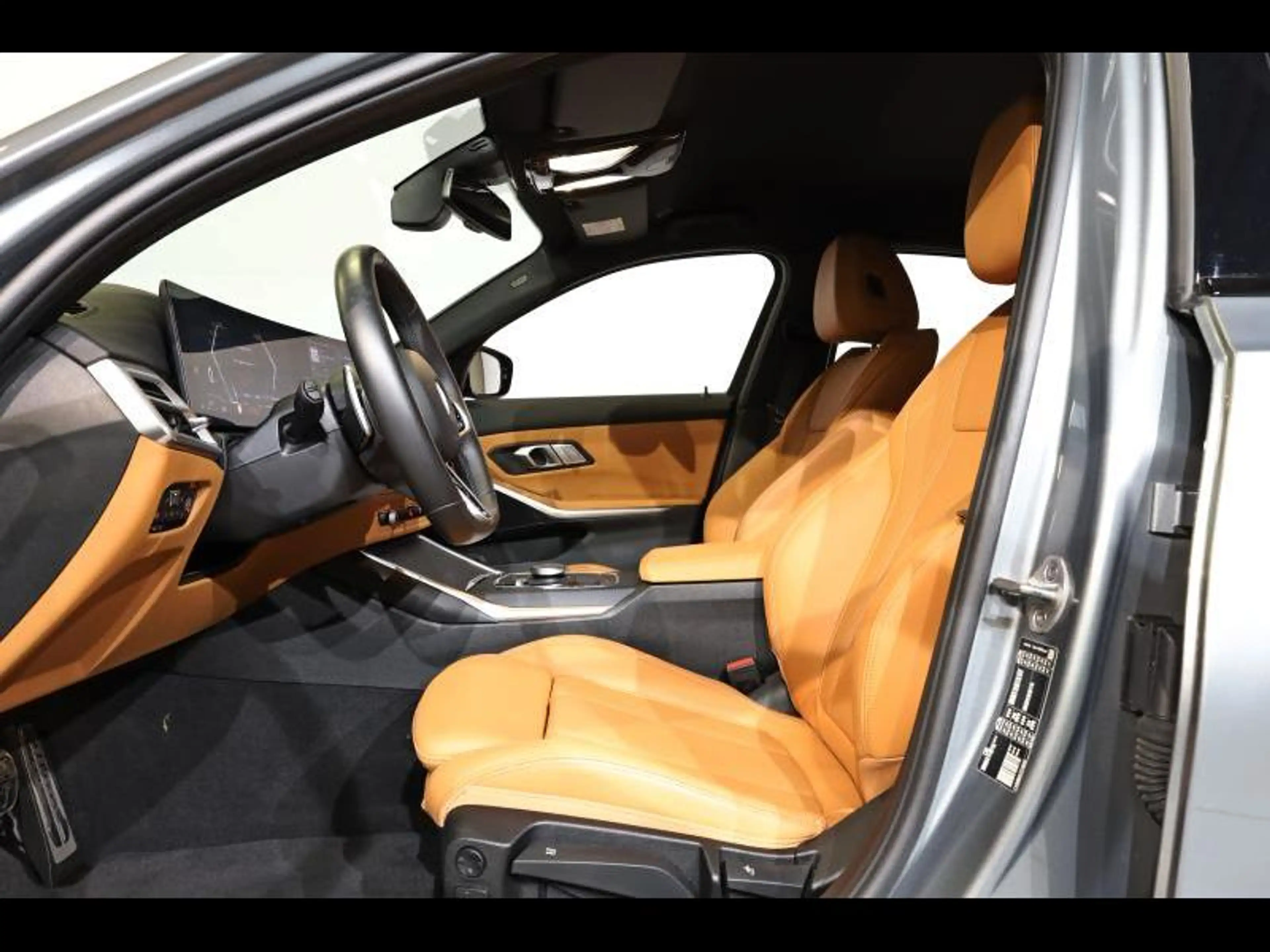 BMW 318 i Berline Kit M Sport 318i Berline — photo 10