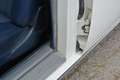 Mercedes-Benz 220 (W115) 220 D AUTOMAAT, Diesel, Originele auto, Ond Beige - thumbnail 30