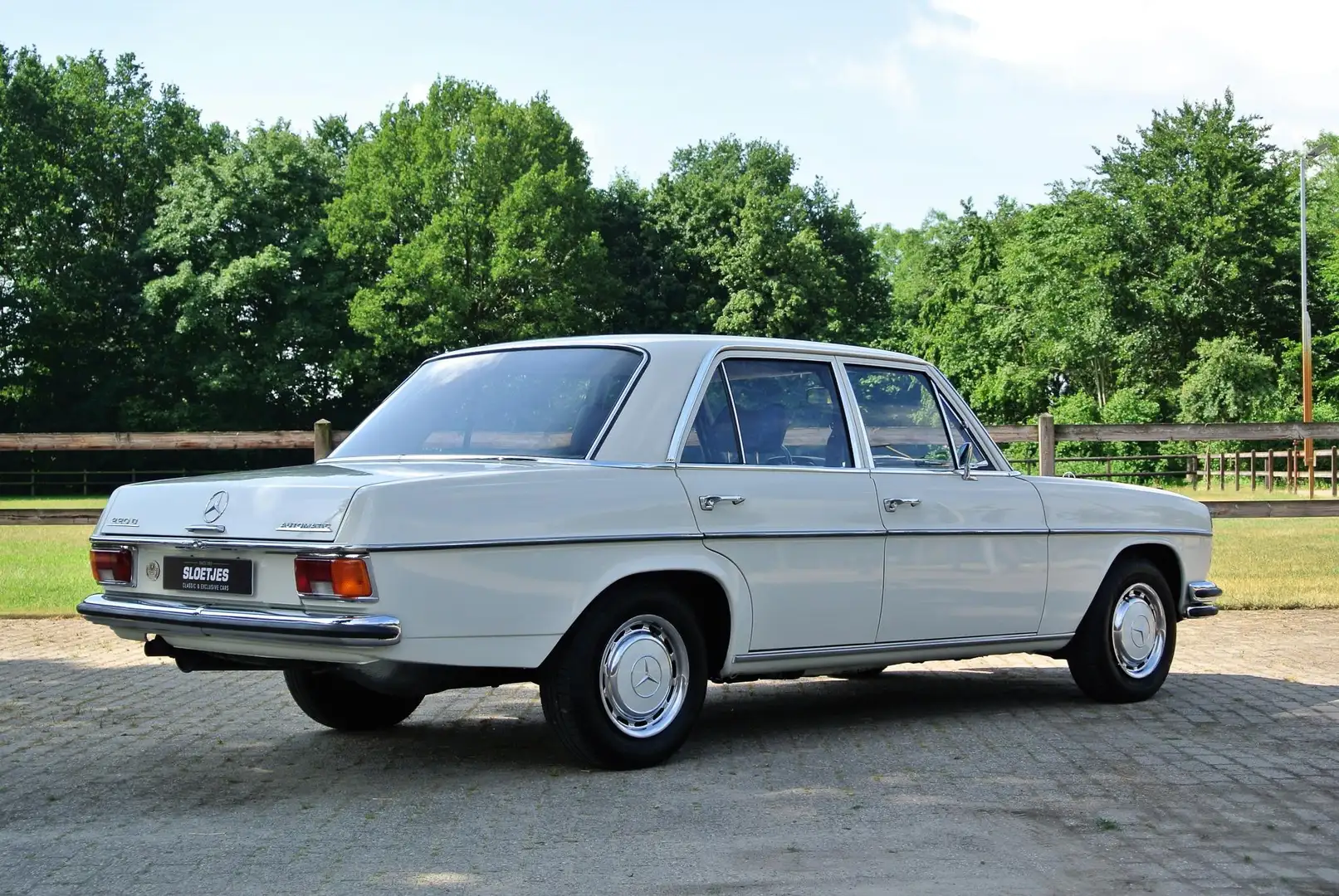 Mercedes-Benz 220 (W115) 220 D AUTOMAAT, Diesel, Originele auto, Ond Beige - 2