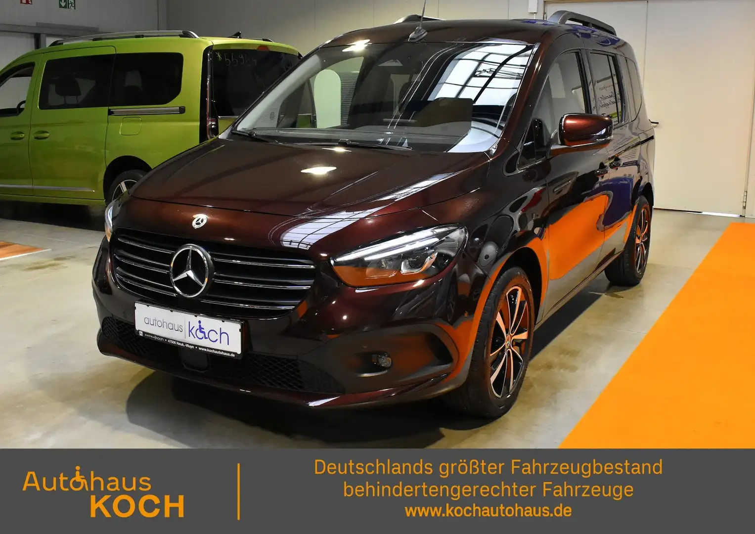 Mercedes-Benz T-Klasse Progressive Edition rollstuhlgerecht Rot - 1