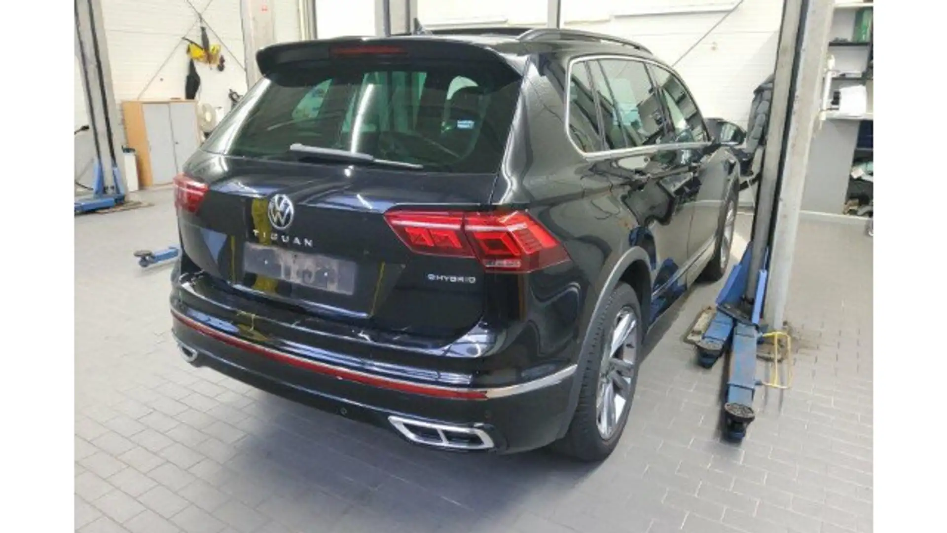 Volkswagen Tiguan 1.4 TSI DSG eHybrid R-Line Navi IQ.Light Schwarz - 2