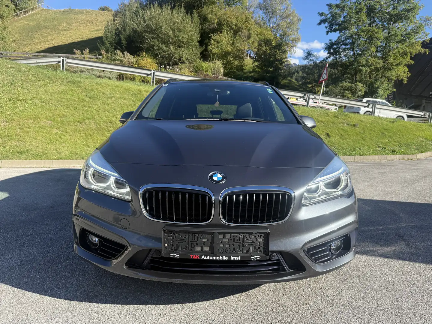 BMW 218 218 d xDrive Sport Line Grau - 2