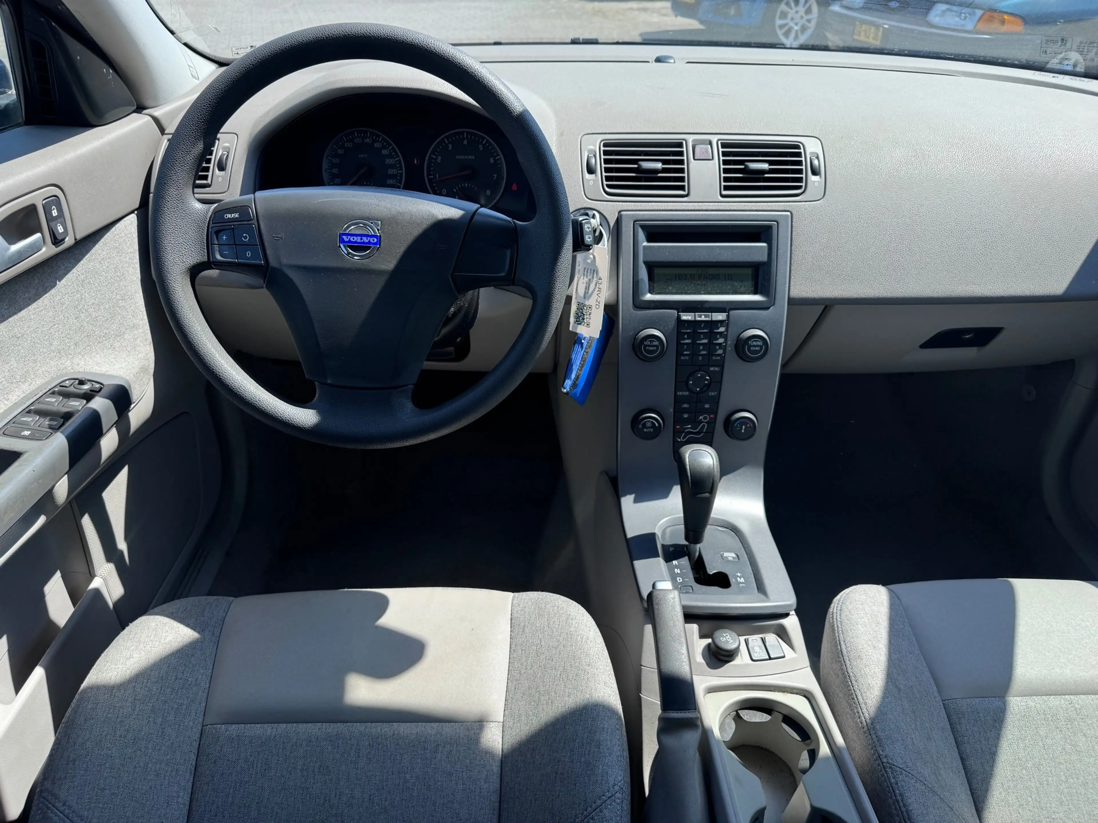 Volvo V50 2.4 Kinetic | Automaat | Parkeersensoren | Airco | — photo 3