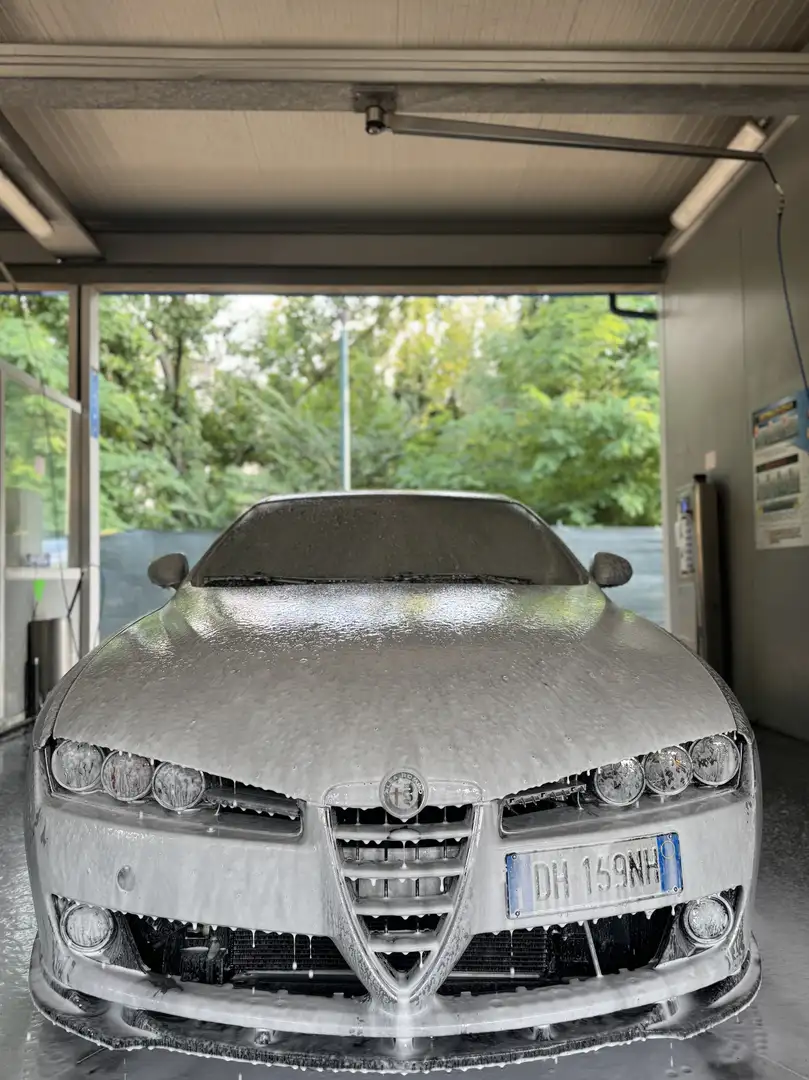 Alfa Romeo 159 Sportwagon 1.9 JTDM 16V DPF Distinctive - 1
