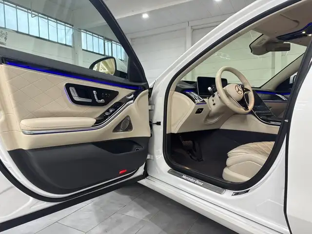 Mercedes-Benz S Class view 13