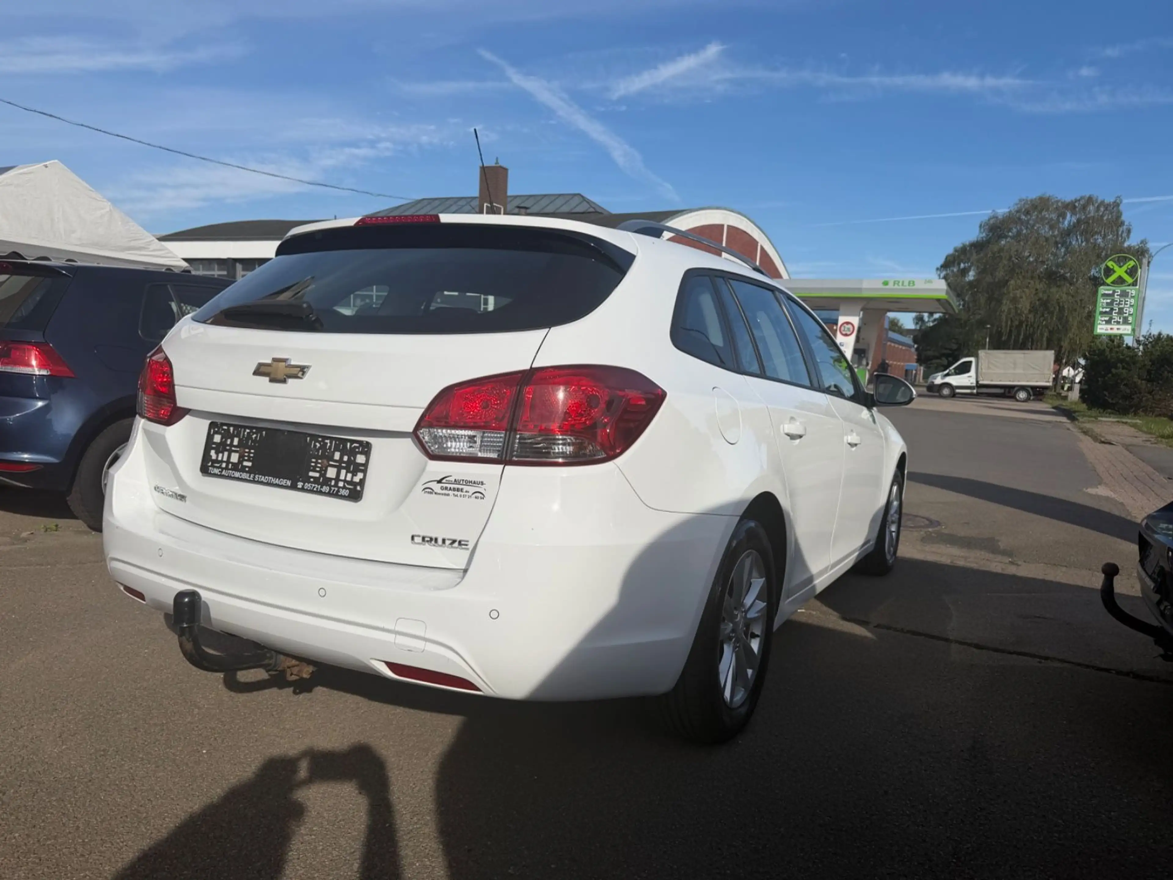 Chevrolet Cruze 1.8 LTZ/AHK/1.Hand/TÜV NEU/Garantie — photo 3