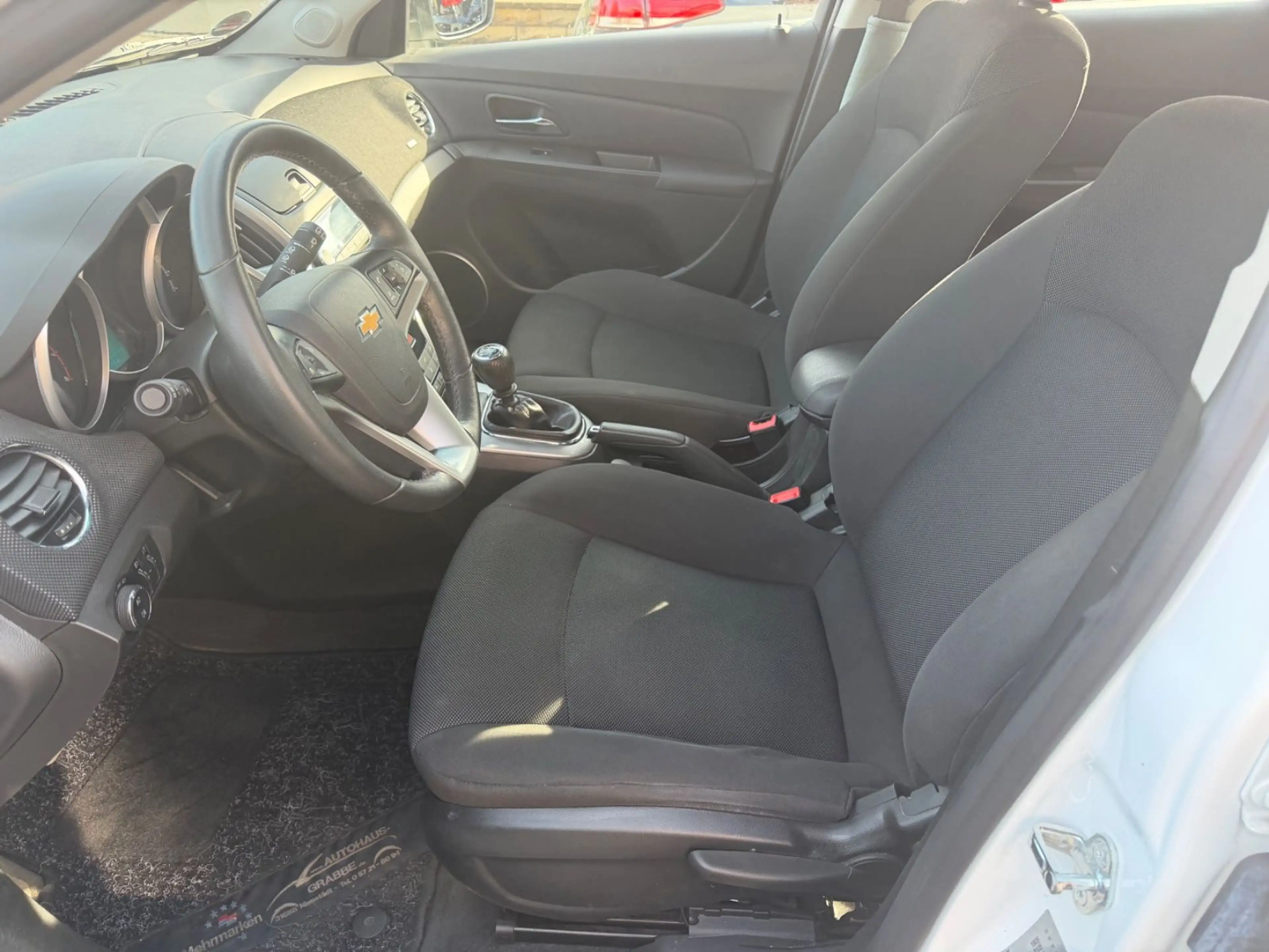 Chevrolet Cruze 1.8 LTZ/AHK/1.Hand/TÜV NEU/Garantie — photo 7