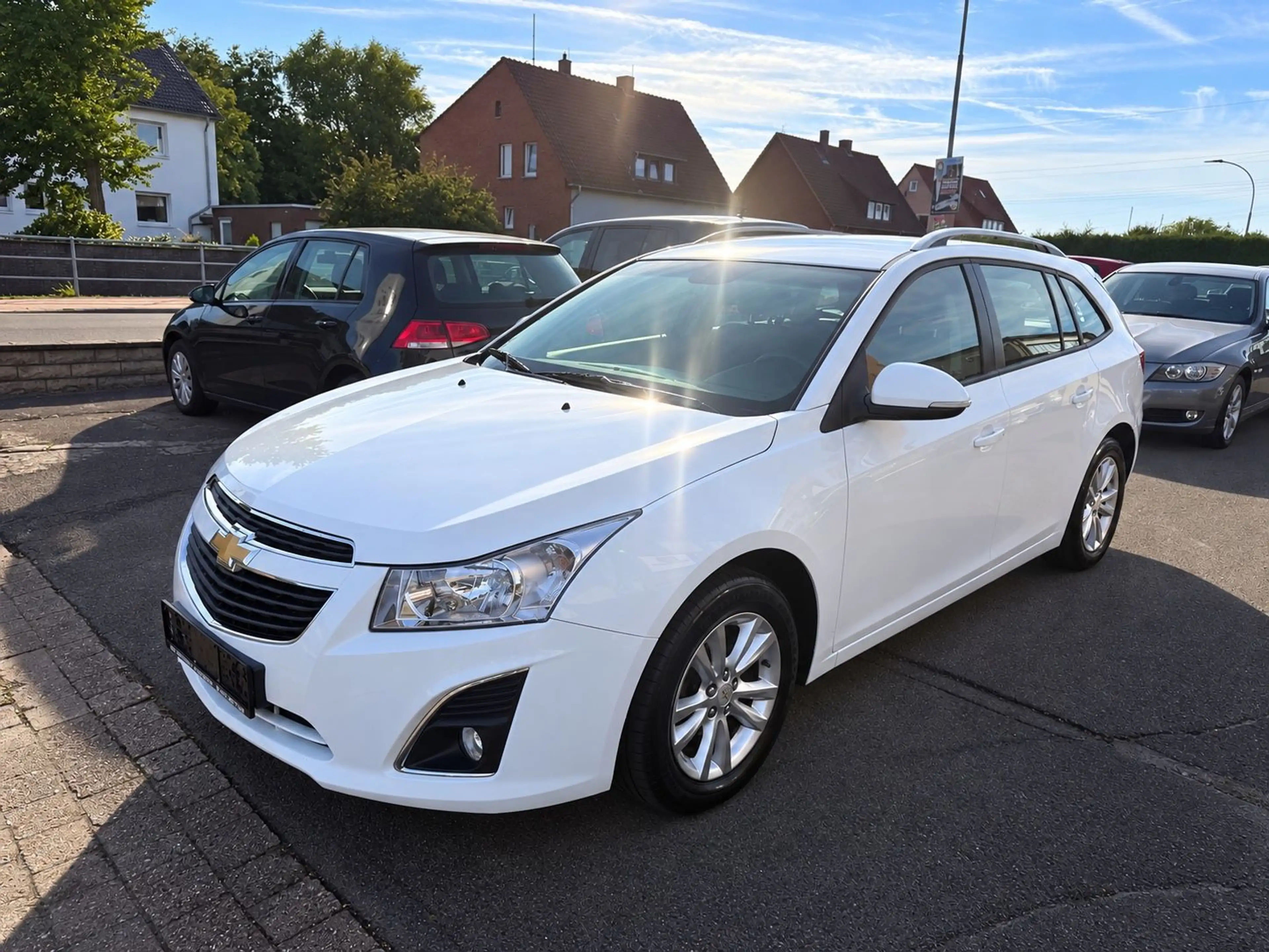 Chevrolet Cruze 1.8 LTZ/AHK/1.Hand/TÜV NEU/Garantie — photo 2