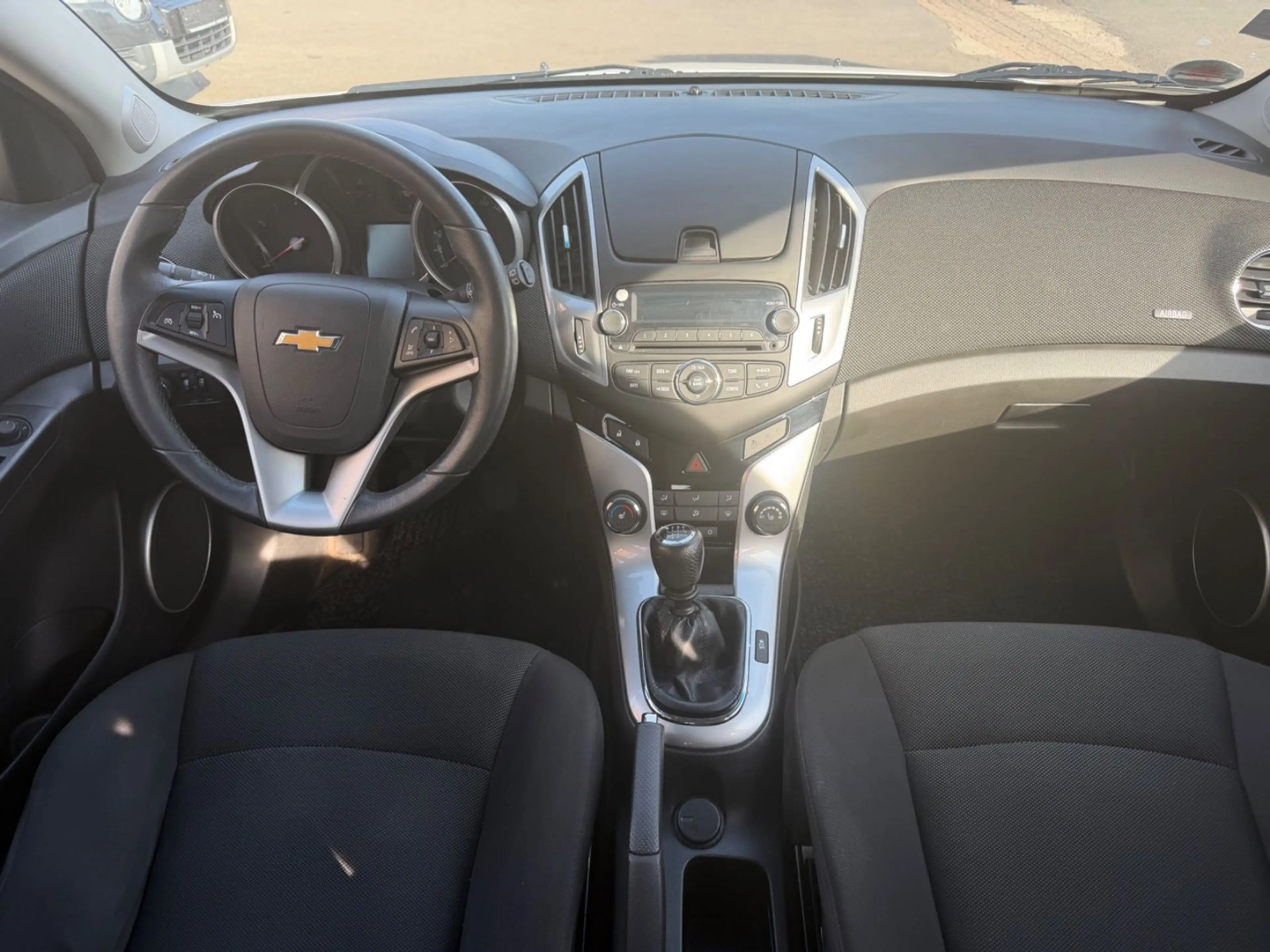 Chevrolet Cruze 1.8 LTZ/AHK/1.Hand/TÜV NEU/Garantie — photo 9