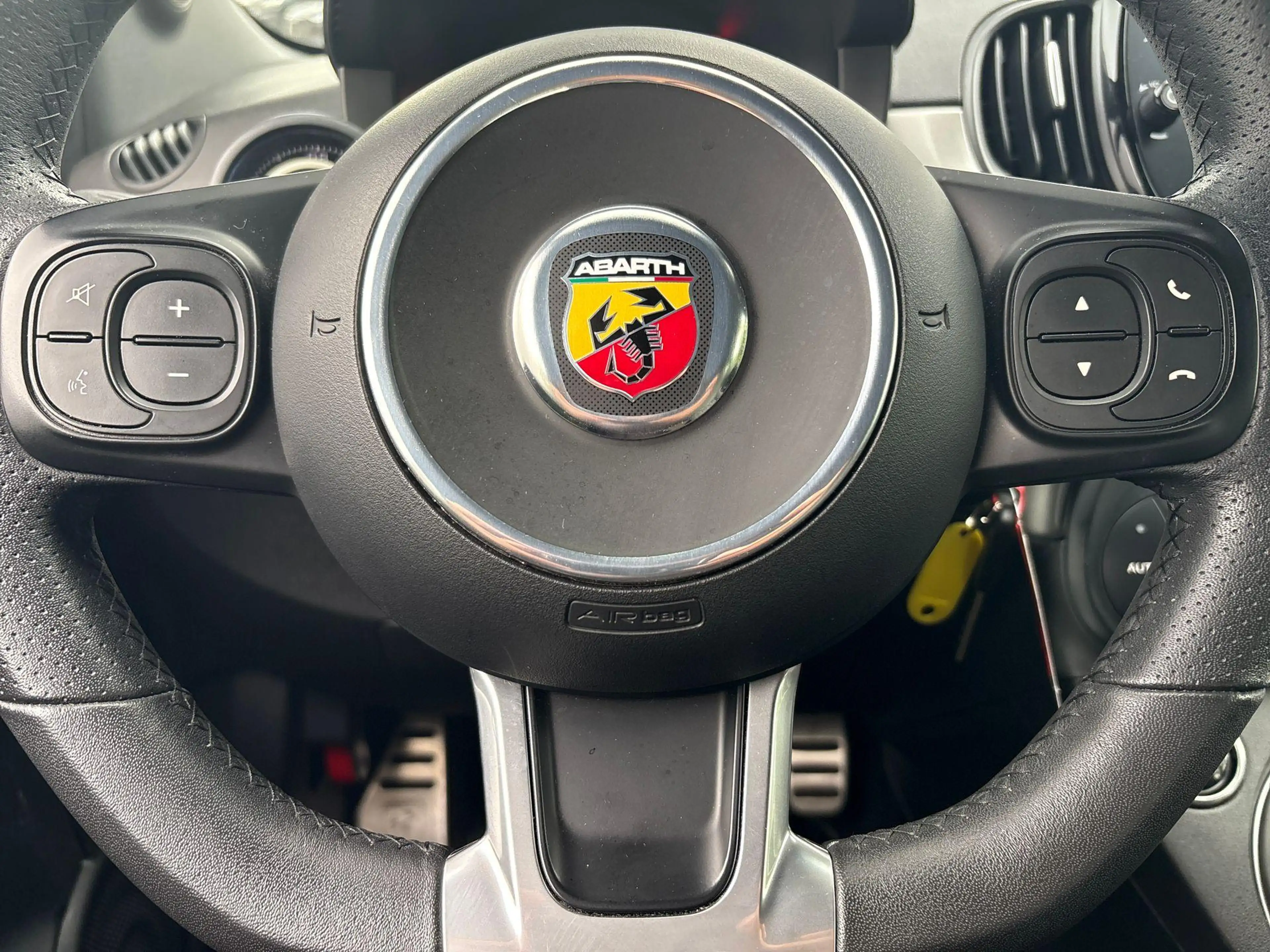 Abarth 500 1.4 T-Jet 165pk Turismo | Navigatie | Lederen bekl — photo 9