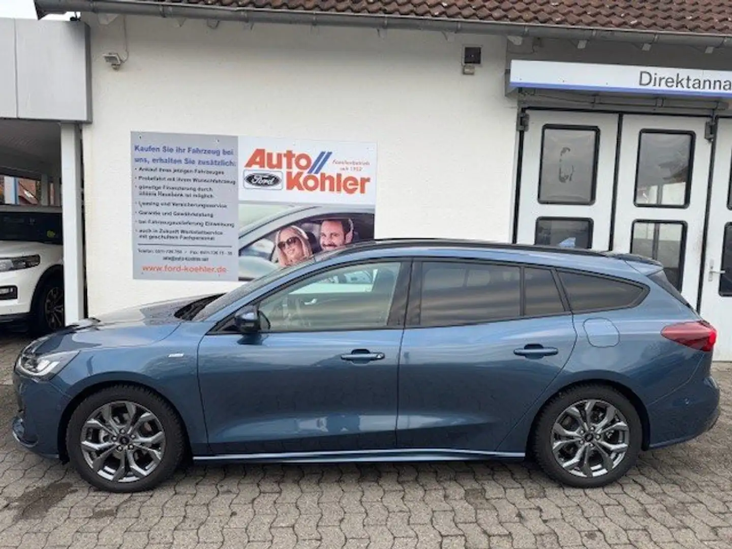 Ford Focus ST-Line X  Turnier mHEV Autom. (sehr viele Extras) Blau - 2