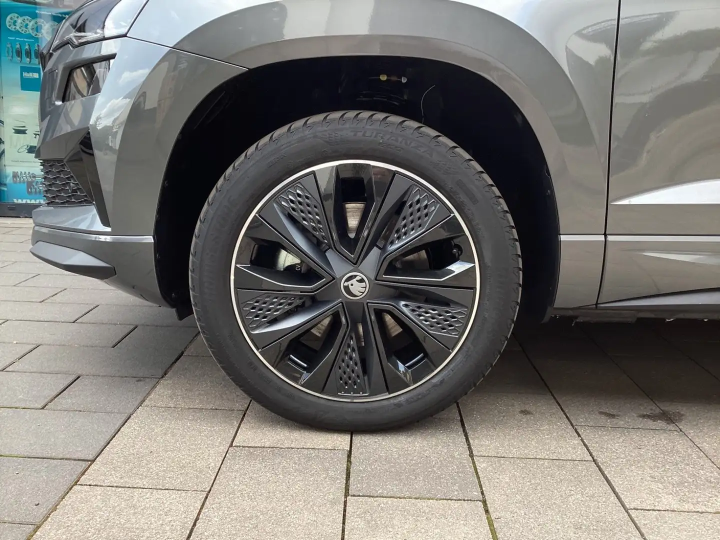 Skoda Karoq 1,5 TSI DSG Sportline LED+Navi+AHK+ACC+Pan Gris - 2