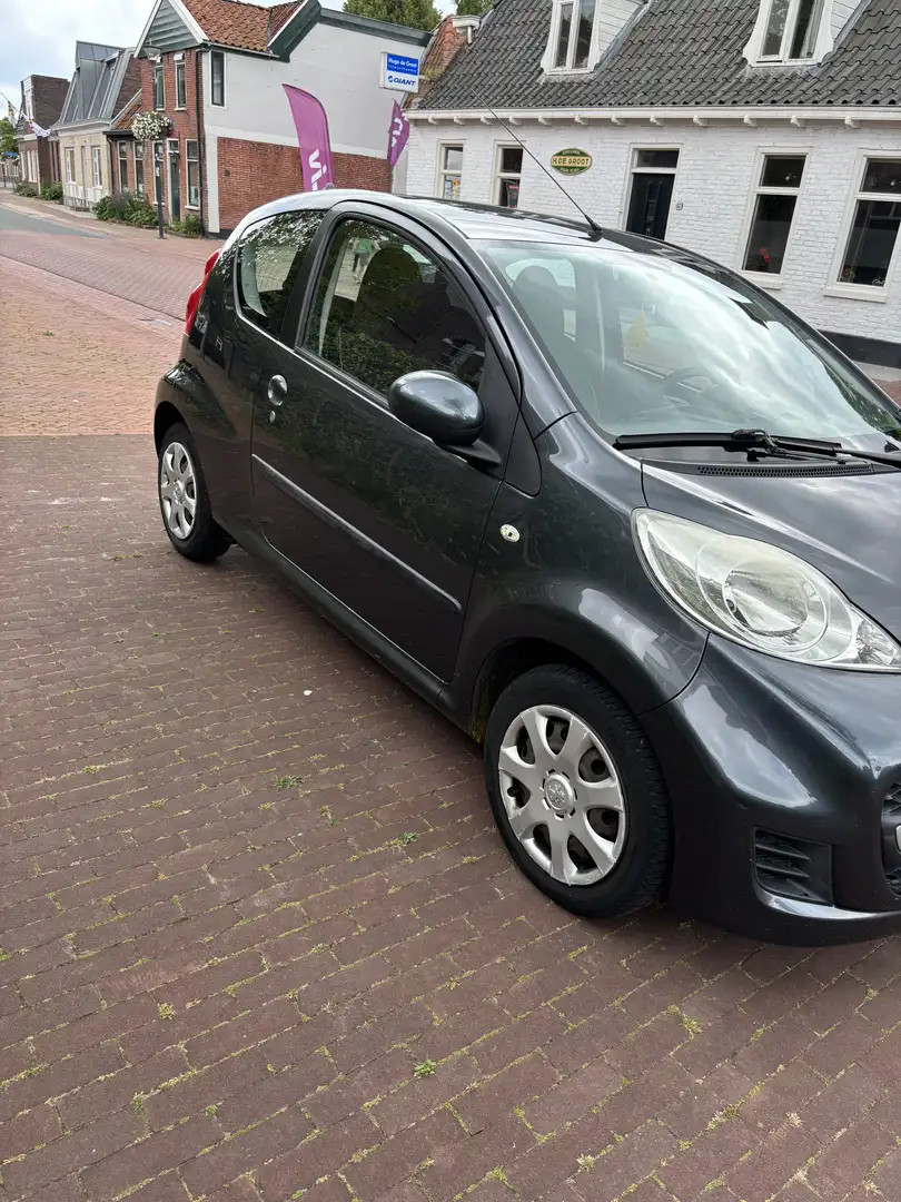 Peugeot 107 1.0-12V Urban Move Grijs - 2