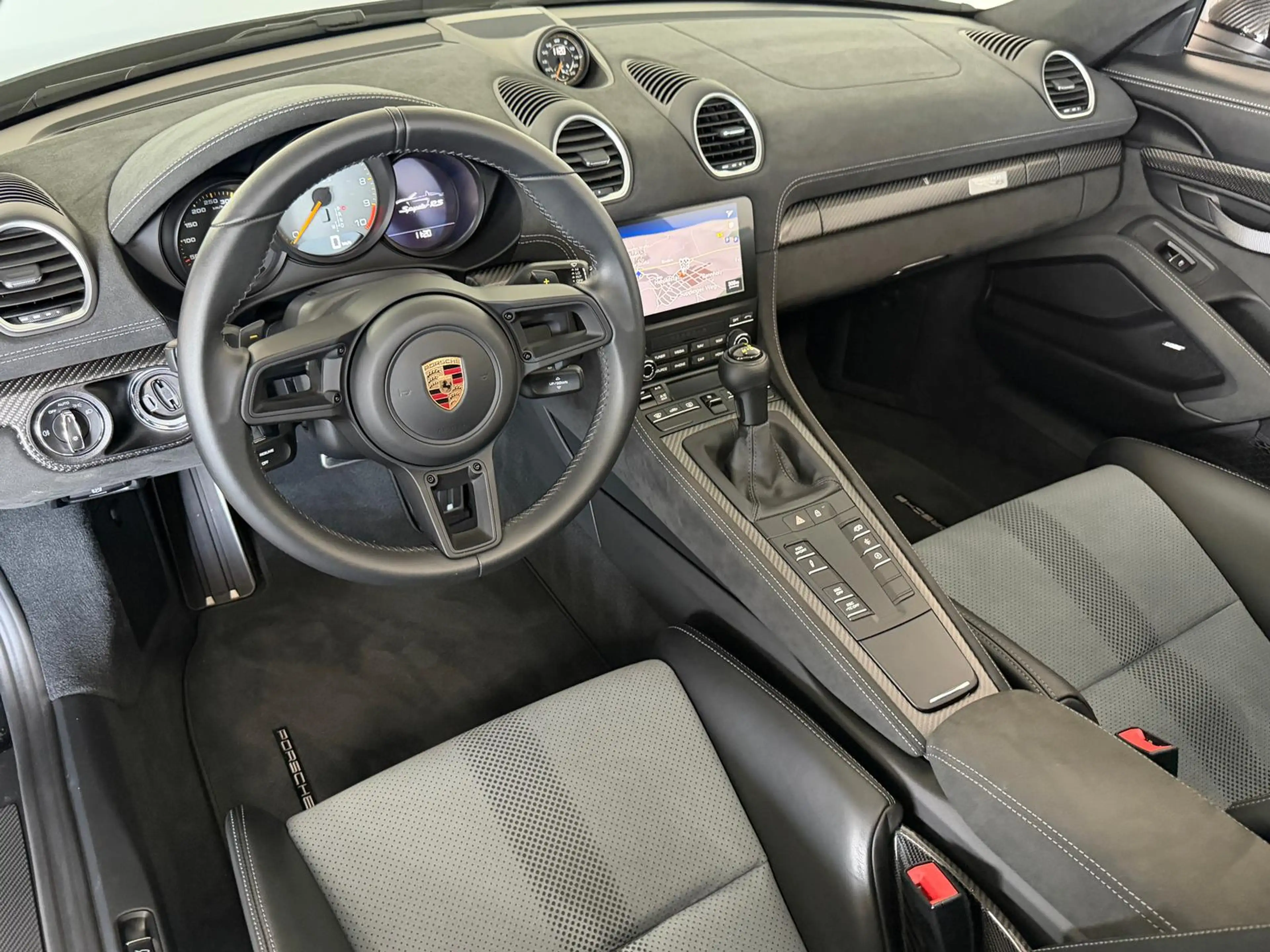 Porsche Boxster Spyder RS WEISSACH LIFT SCHALE BOSE — photo 13
