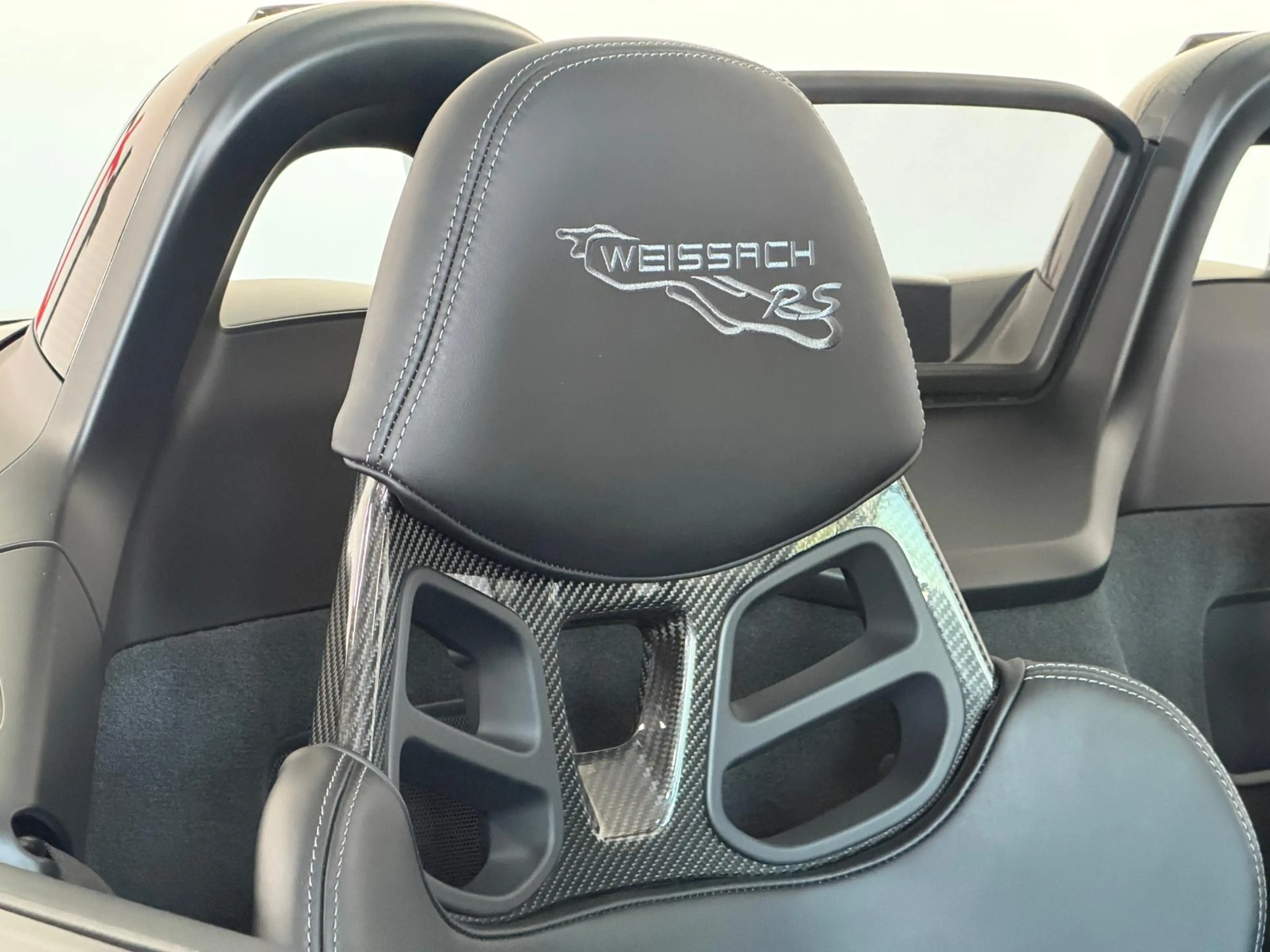 Porsche Boxster Spyder RS WEISSACH LIFT SCHALE BOSE — photo 14