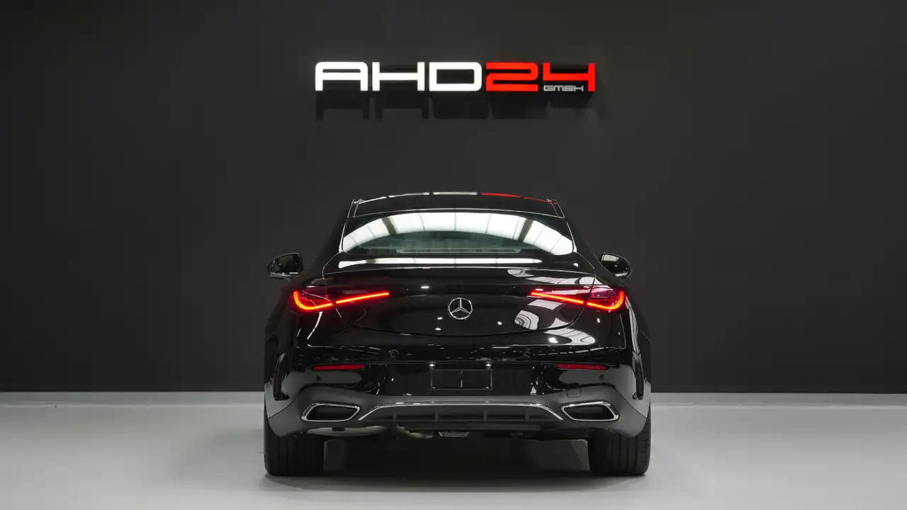 Mercedes-Benz CLE 200 CLE 200 AMG Coupé * Panorama * Burmester * 5