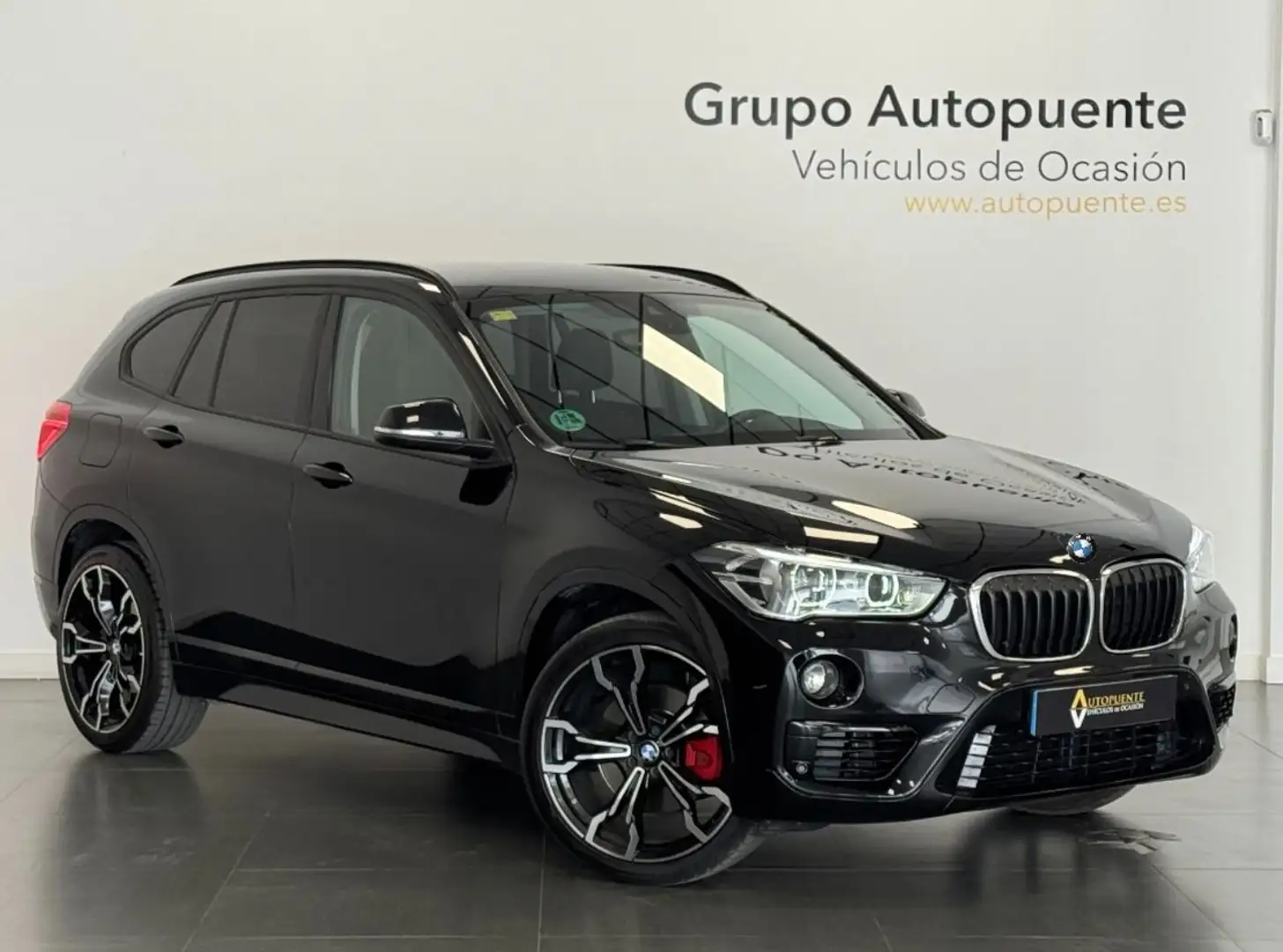 BMW X1 xDrive 20dA Negro - 1