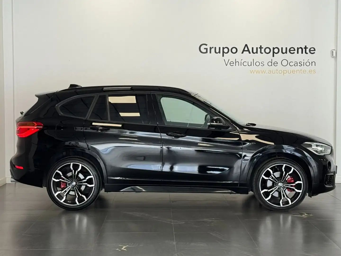 BMW X1 xDrive 20dA Negro - 2