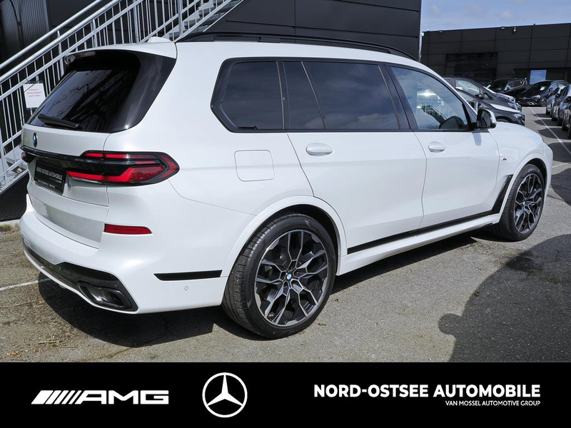 BMW X7 xDRIVE 40 d M SPORT 7-SITZE PANO AHK KAMERA — photo 3