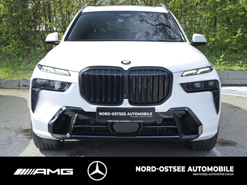 BMW X7 xDRIVE 40 d M SPORT 7-SITZE PANO AHK KAMERA — photo 2