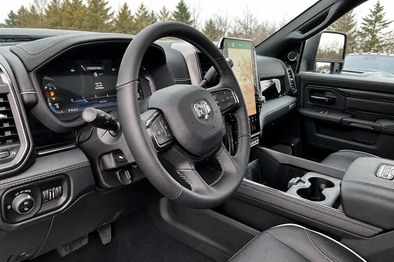 RAM 2500 снимка RAM 2500