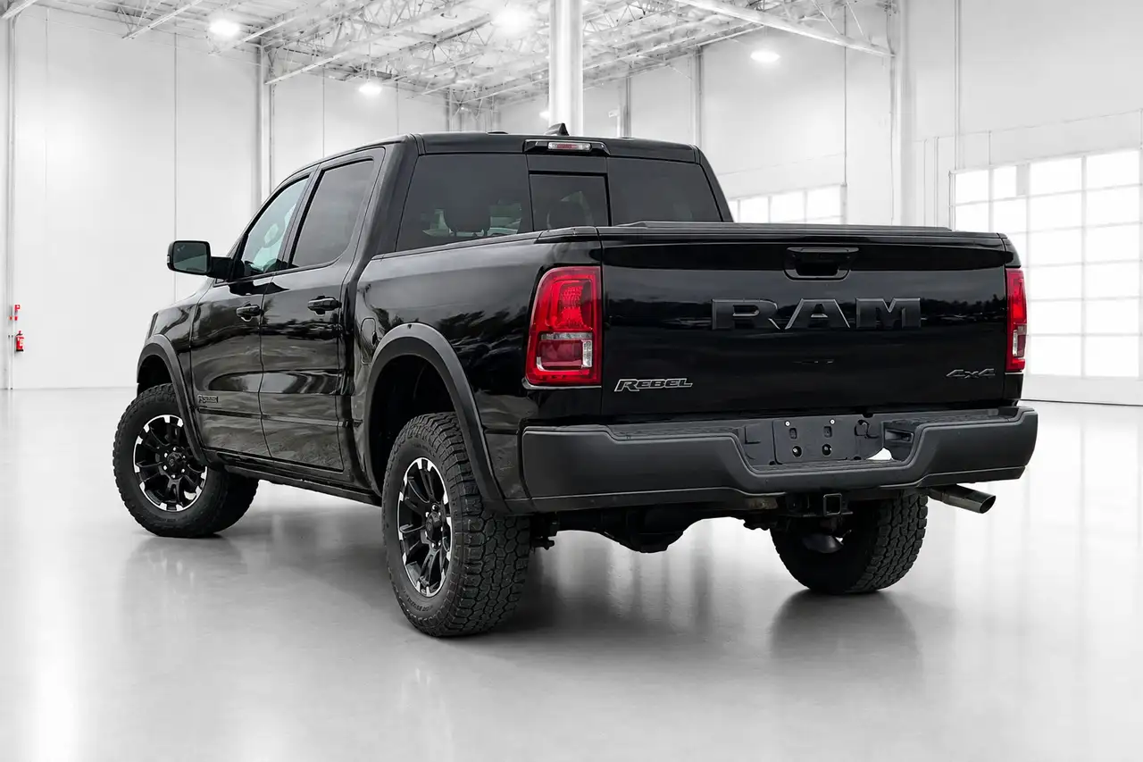 RAM 2500 снимка RAM 2500