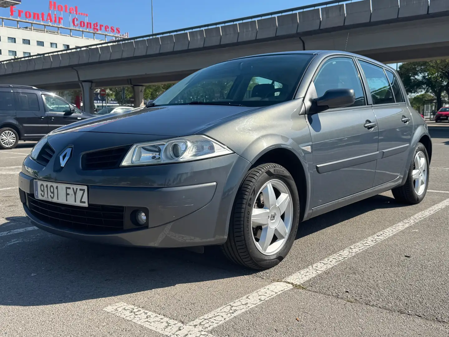 Renault Megane Mégane 1.5dCi Emotion eco2 Emotion Gris - 1