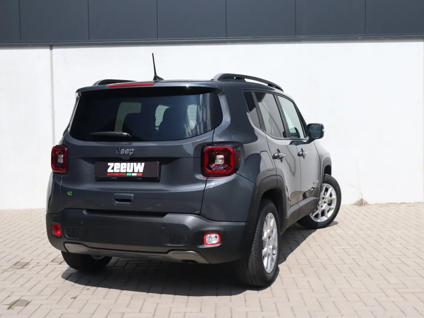 Jeep Renegade 1.5T e-Hybrid | Navi | LED | Camera | Keyless Grijs - 2