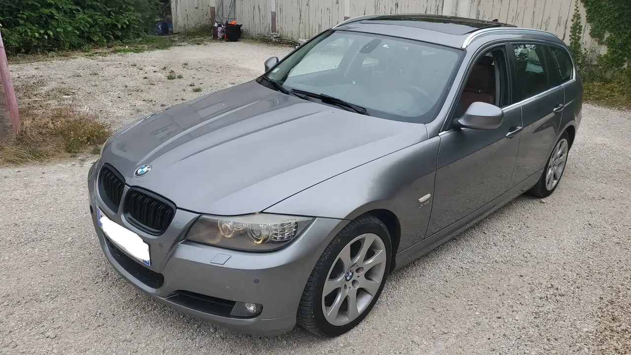 BMW 330