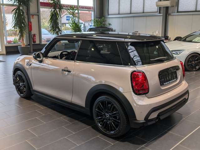 MINI Cooper Aut. Classic Trim PDC 1.Hand