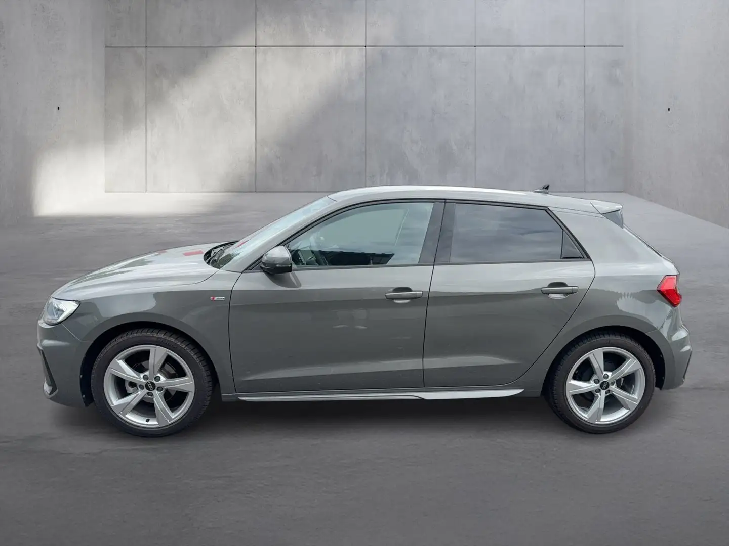 Audi A1 25 TFSI S line Grau - 2
